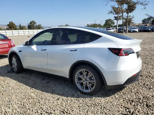 7SAYGDEE0PA128681 2023 TESLA MODEL Y - Image 2
