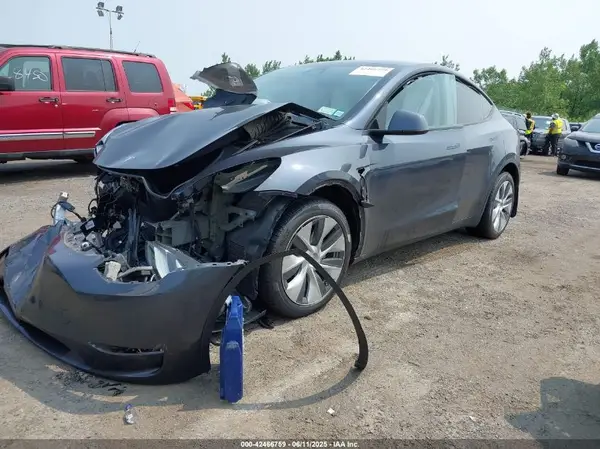 7SAYGDEE0PA129376 2023 TESLA MODEL Y - Image 2