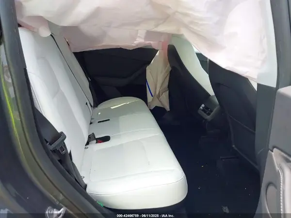 7SAYGDEE0PA129376 2023 TESLA MODEL Y - Image 8