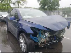 7SAYGDEE0PA130639 2023 TESLA MODEL Y
