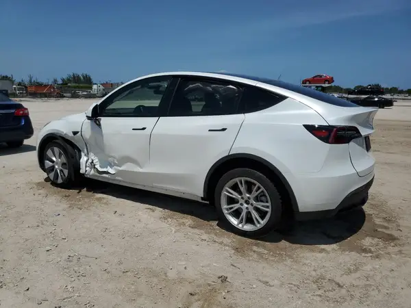 7SAYGDEE0PA138160 2023 TESLA MODEL Y - Image 2