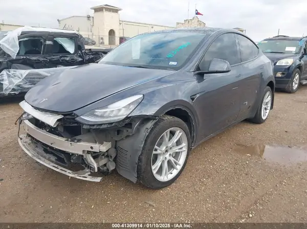 7SAYGDEE0PA140913 2023 TESLA MODEL Y - Image 2