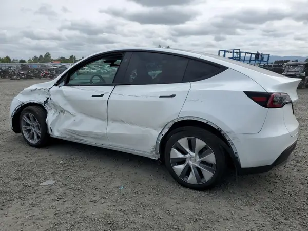7SAYGDEE0PA144606 2023 TESLA MODEL Y - Image 2