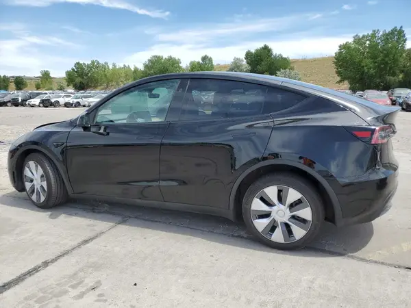 7SAYGDEE0PA144864 2023 TESLA MODEL Y - Image 2