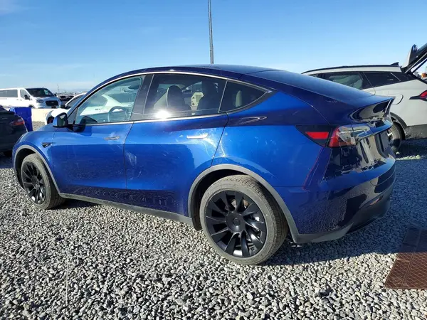 7SAYGDEE0PA144993 2023 TESLA MODEL Y - Image 2