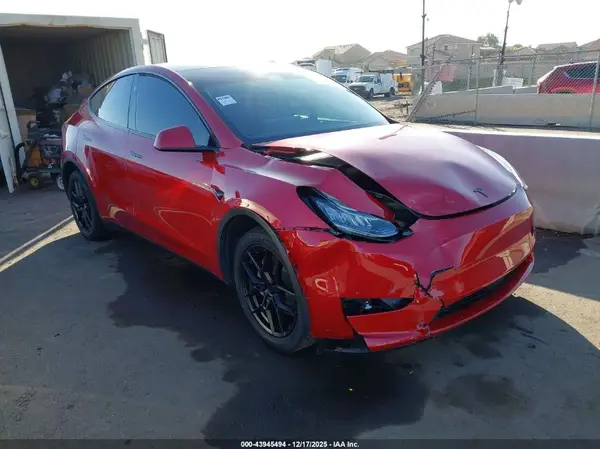 7SAYGDEE0PA145965 2023 TESLA MODEL Y - Image 1