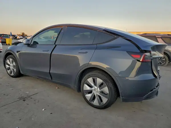 7SAYGDEE0PA147148 2023 TESLA MODEL Y - Image 2