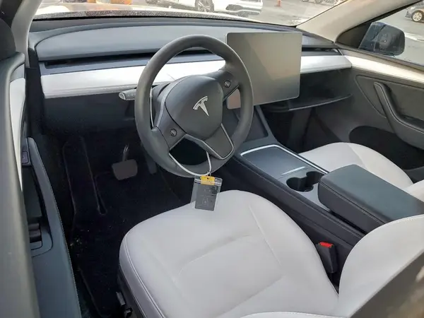 7SAYGDEE0PA147148 2023 TESLA MODEL Y - Image 8