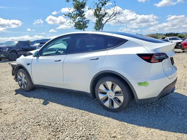 7SAYGDEE0PA150339 2023 TESLA MODEL Y - Image 2