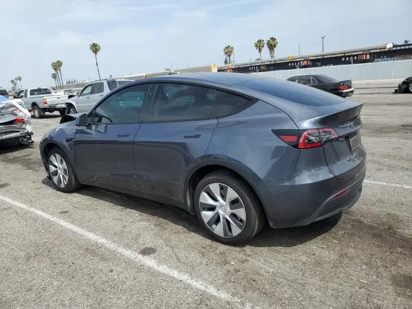 7SAYGDEE0PA153077 2023 TESLA MODEL Y - Image 2