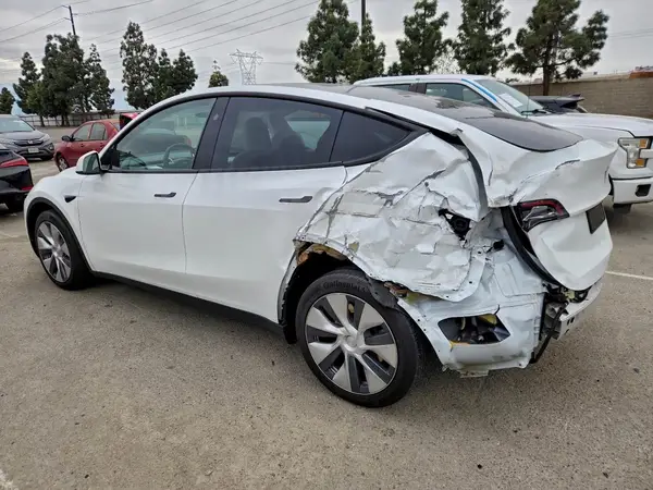 7SAYGDEE0PA153306 2023 TESLA MODEL Y - Image 2