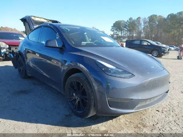 7SAYGDEE0PA169585 2023 TESLA MODEL Y - Image 1