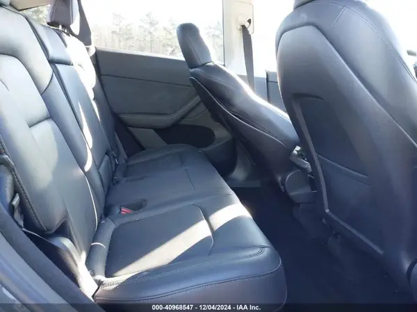 7SAYGDEE0PA169585 2023 TESLA MODEL Y - Image 8