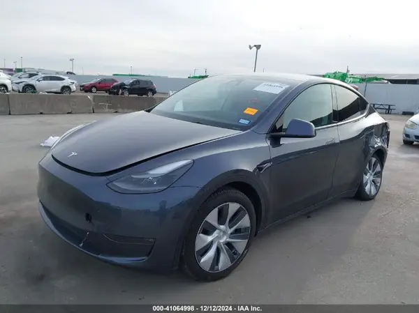 7SAYGDEE0PA170249 2023 TESLA MODEL Y - Image 2