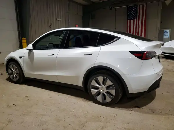 7SAYGDEE0PA172891 2023 TESLA MODEL Y - Image 2
