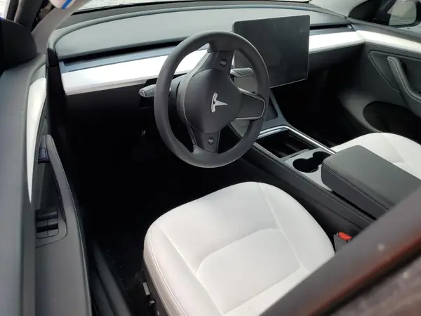 7SAYGDEE0PA173202 2023 TESLA MODEL Y - Image 8