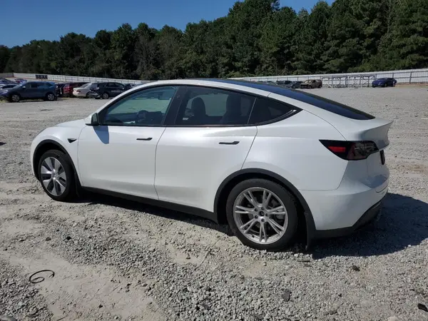 7SAYGDEE0PA173250 2023 TESLA MODEL Y - Image 2
