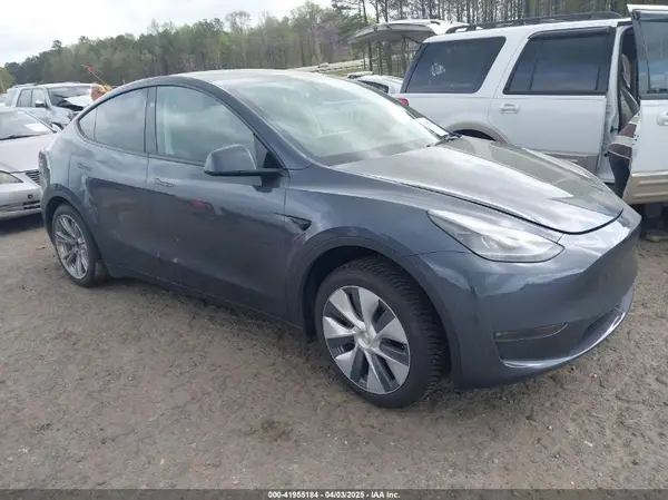 7SAYGDEE0PA177332 2023 TESLA MODEL Y - Image 1