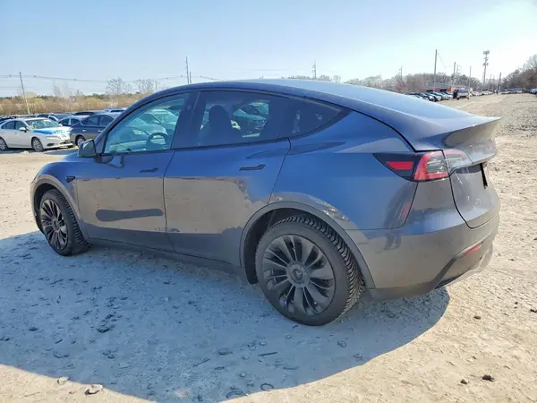 7SAYGDEE0PA186063 2023 TESLA MODEL Y - Image 2