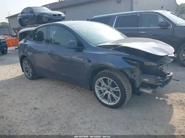 7SAYGDEE0PA188508 2023 TESLA MODEL Y - Image 1