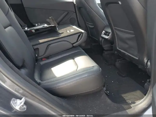 7SAYGDEE0PA188508 2023 TESLA MODEL Y - Image 8
