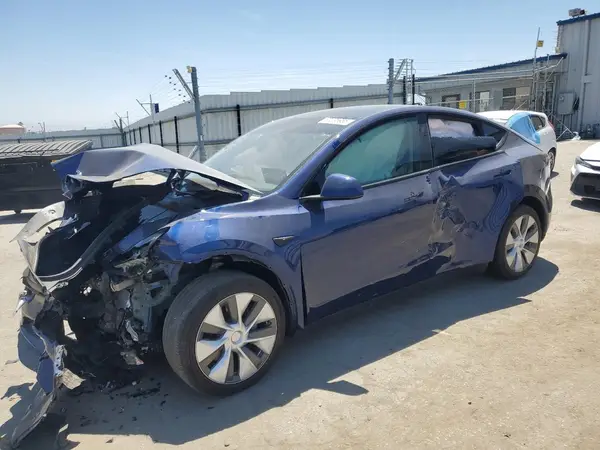 7SAYGDEE0PA189237 2023 TESLA MODEL Y - Image 1
