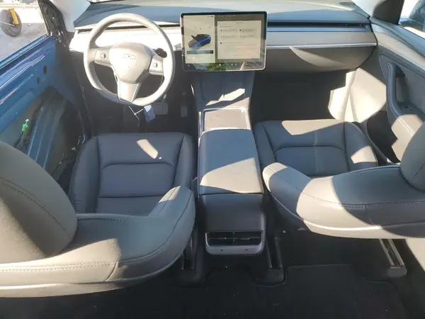 7SAYGDEE0PA196351 2023 TESLA MODEL Y - Image 8
