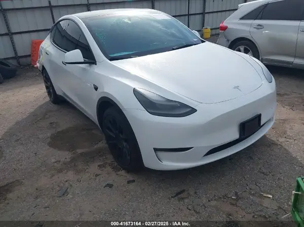 7SAYGDEE0PA196723 2023 TESLA MODEL Y - Image 1