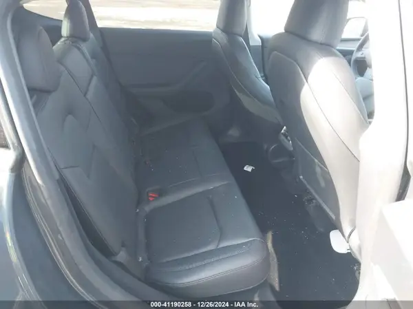 7SAYGDEE0PA197600 2023 TESLA MODEL Y - Image 8