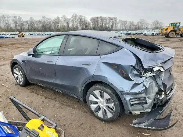 7SAYGDEE0PA199105 2023 TESLA MODEL Y - Image 2