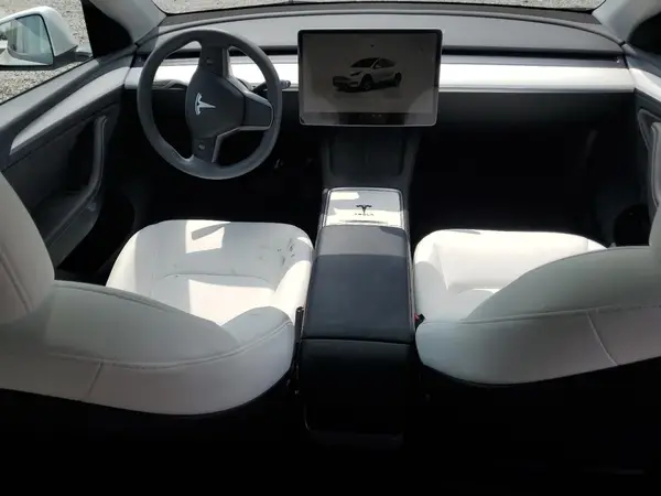 7SAYGDEE0PA199475 2023 TESLA MODEL Y - Image 8