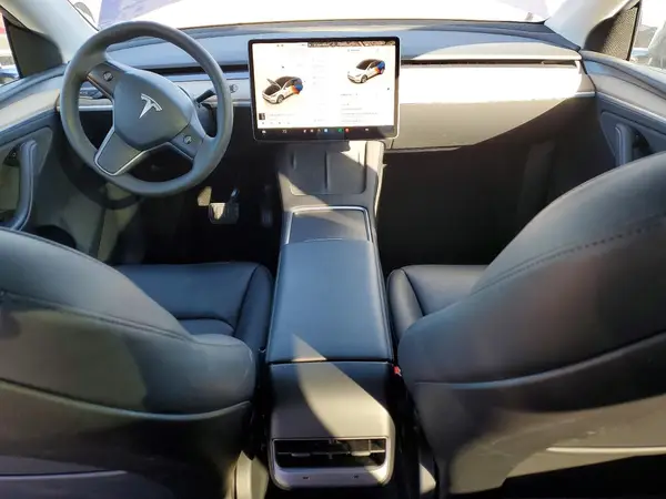 7SAYGDEE0PA203072 2023 TESLA MODEL Y - Image 8
