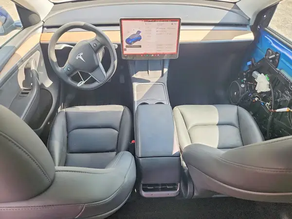 7SAYGDEE0PA207882 2023 TESLA MODEL Y - Image 8