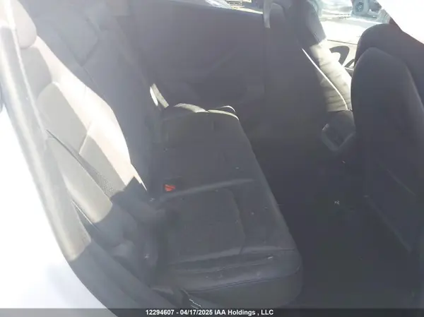 7SAYGDEE0PF592301 2023 TESLA MODEL Y - Image 8