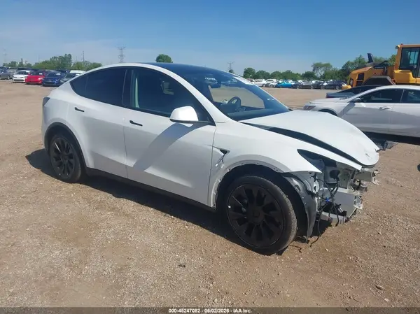7SAYGDEE0PF593609 2023 TESLA MODEL Y - Image 1
