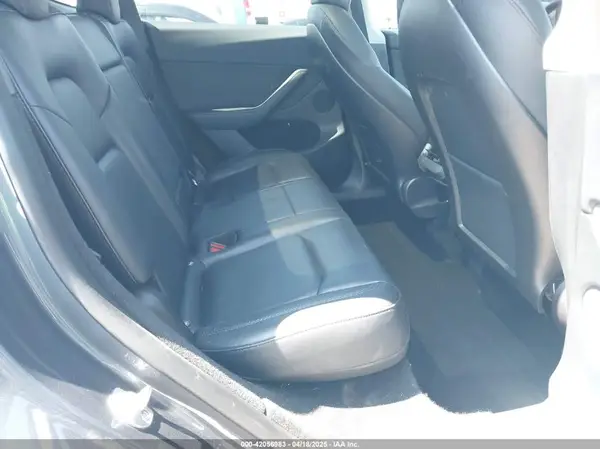 7SAYGDEE0PF595277 2023 TESLA MODEL Y - Image 8