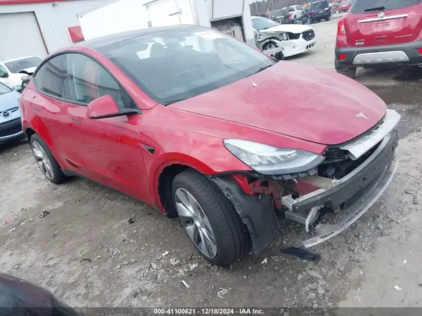 7SAYGDEE0PF598745 2023 TESLA MODEL Y - Image 1