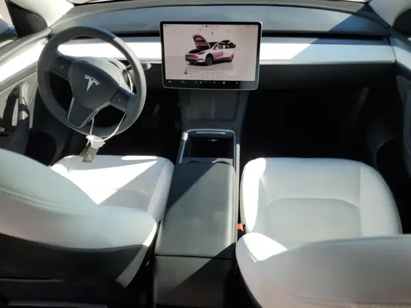 7SAYGDEE0PF602096 2023 TESLA MODEL Y - Image 8