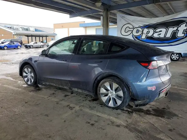7SAYGDEE0PF602616 2023 TESLA MODEL Y - Image 2