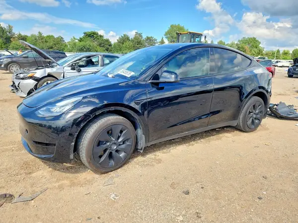 7SAYGDEE0PF609419 2023 TESLA MODEL Y - Image 1