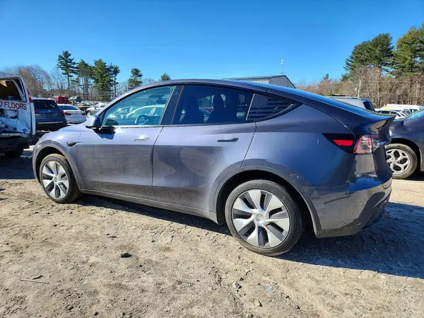 7SAYGDEE0PF611137 2023 TESLA MODEL Y - Image 2