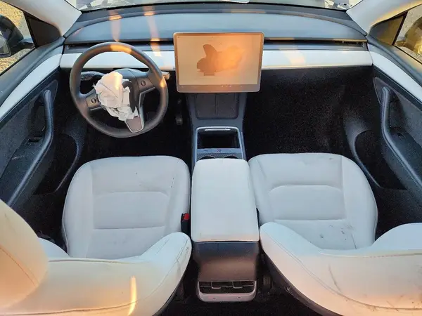 7SAYGDEE0PF621117 2023 TESLA MODEL Y - Image 8