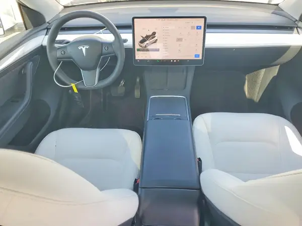 7SAYGDEE0PF623028 2023 TESLA MODEL Y - Image 8