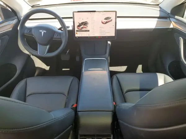7SAYGDEE0PF632389 2023 TESLA MODEL Y - Image 8