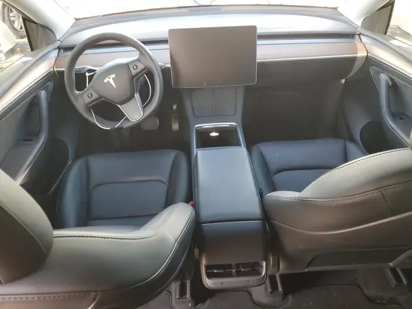 7SAYGDEE0PF633705 2023 TESLA MODEL Y - Image 8