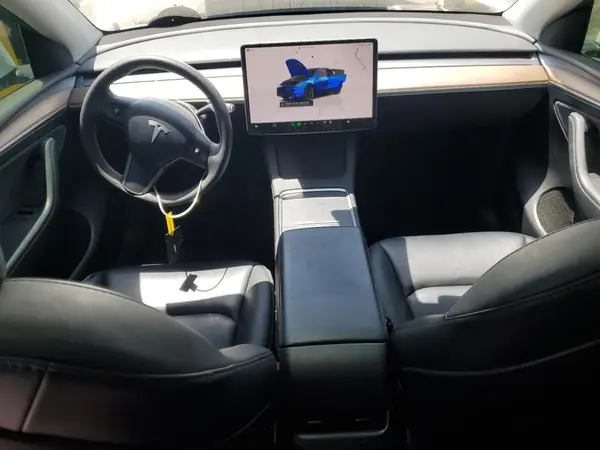 7SAYGDEE0PF634367 2023 TESLA MODEL Y - Image 8