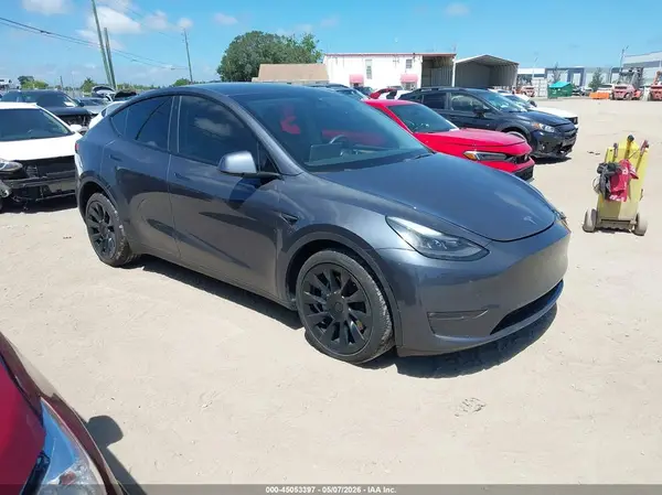 7SAYGDEE0PF637382 2023 TESLA MODEL Y - Image 1