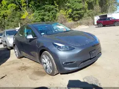 7SAYGDEE0PF639018 2023 TESLA MODEL Y