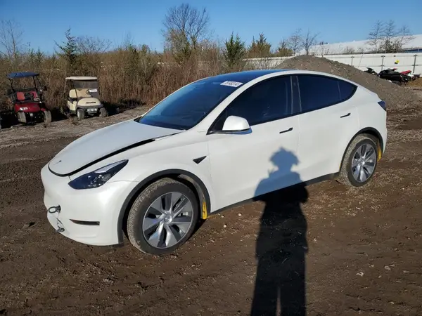 7SAYGDEE0PF664033 2023 TESLA MODEL Y - Image 1
