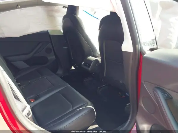 7SAYGDEE0PF664498 2023 TESLA MODEL Y - Image 8